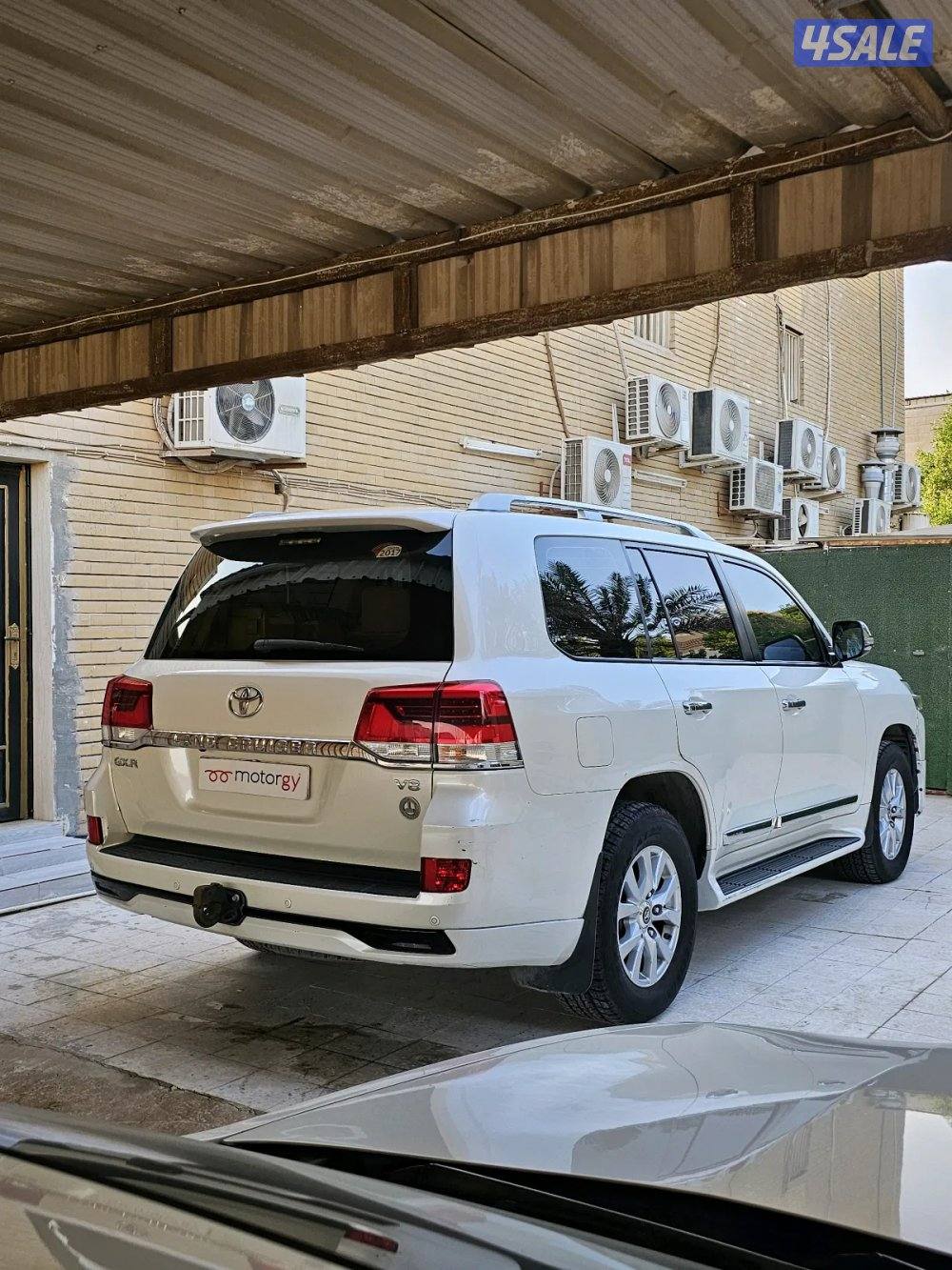 Toyota Land-Cruiser GXR 20175