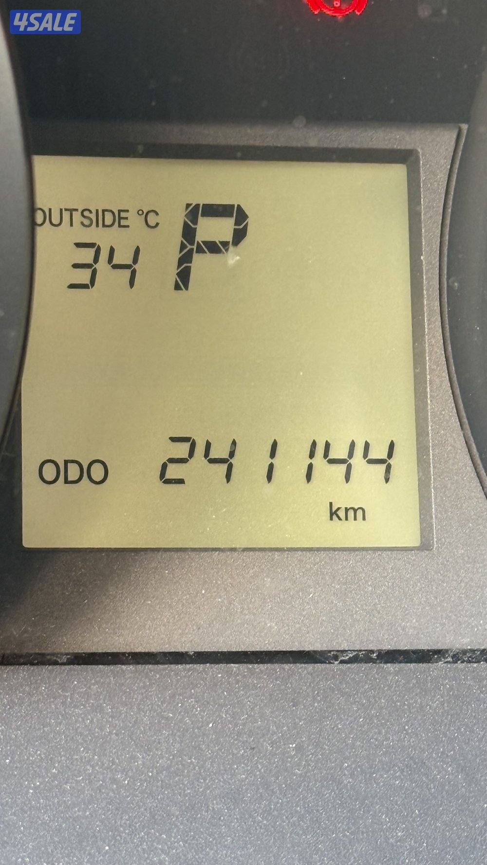 للبيع برادو 6 سلندر3