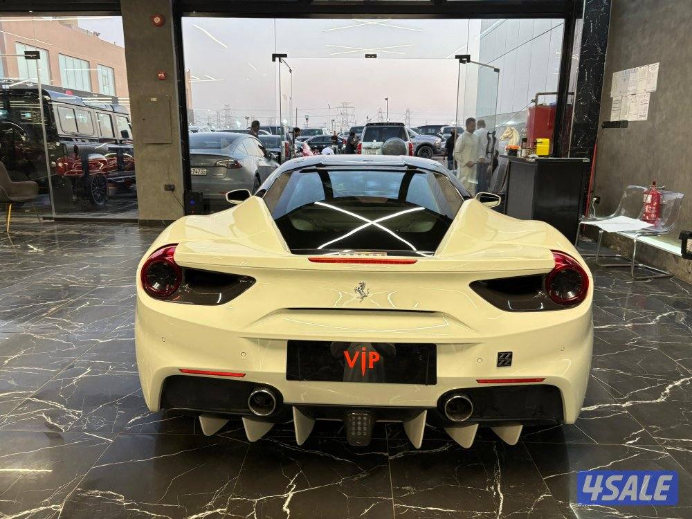 فيراري 488 GTB6