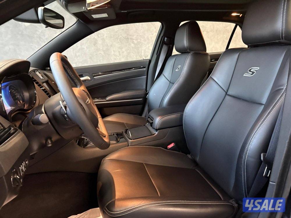 كرايزلر 300 S V62