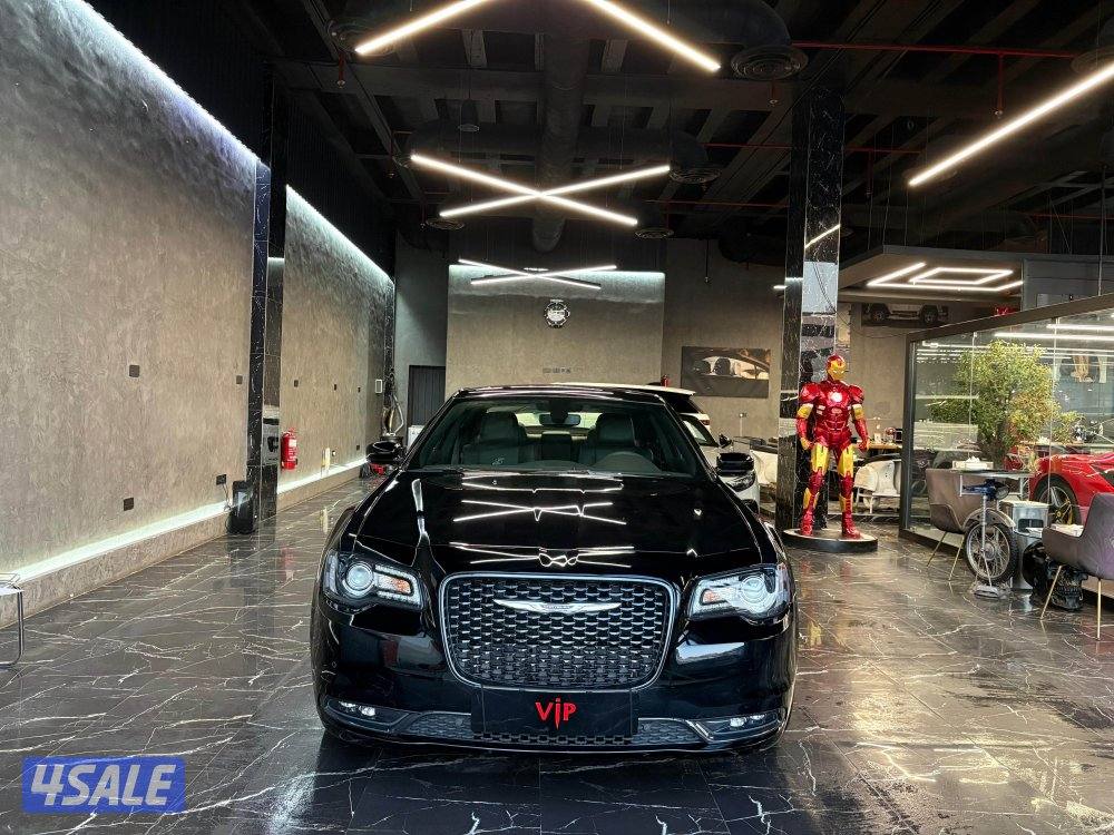 كرايزلر 300 S V63
