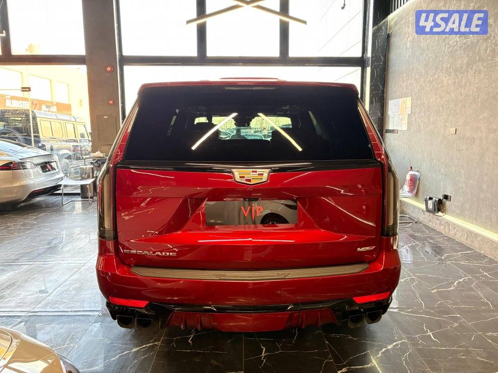 كاديلاك سكاليد V7