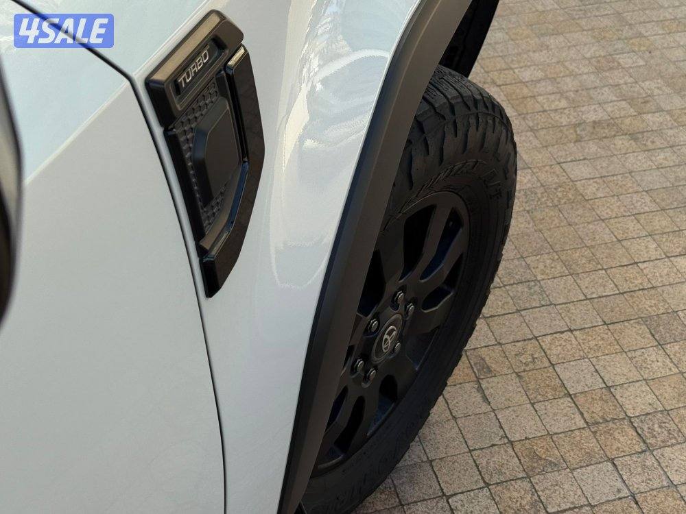 برادوWX FIRST EDITION موديل2024 عداد34الف وارد الساير تحت الكفاله4