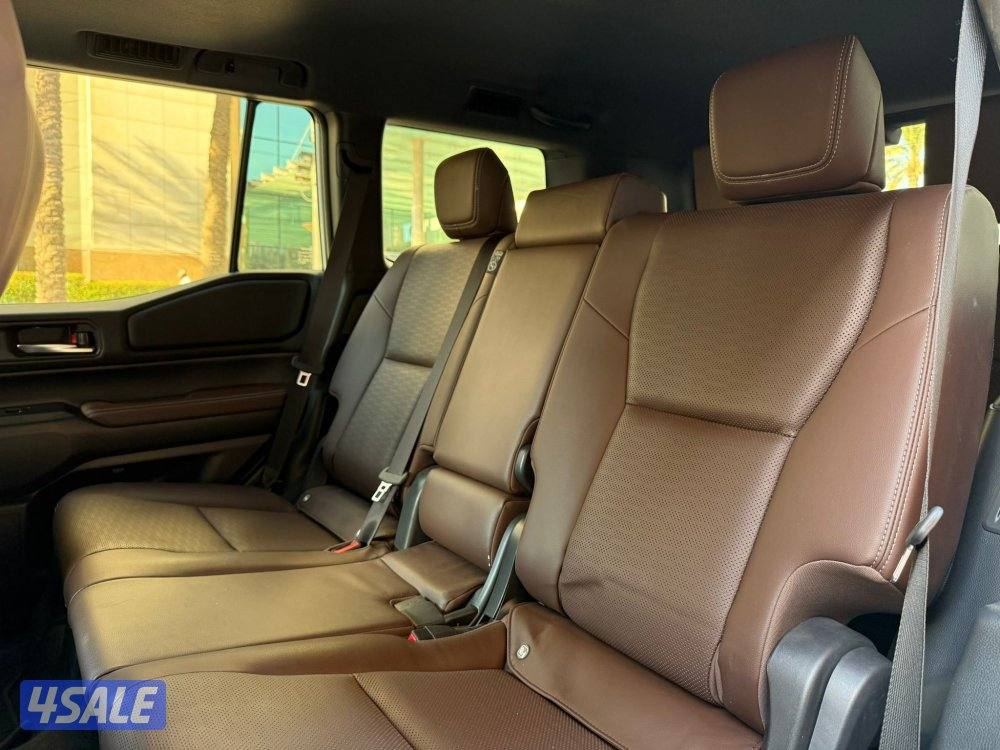 برادوWX FIRST EDITION موديل2024 عداد34الف وارد الساير تحت الكفاله9