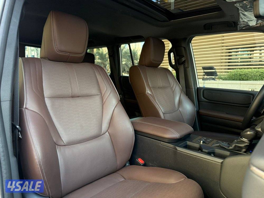 برادوWX FIRST EDITION موديل2024 عداد34الف وارد الساير تحت الكفاله8