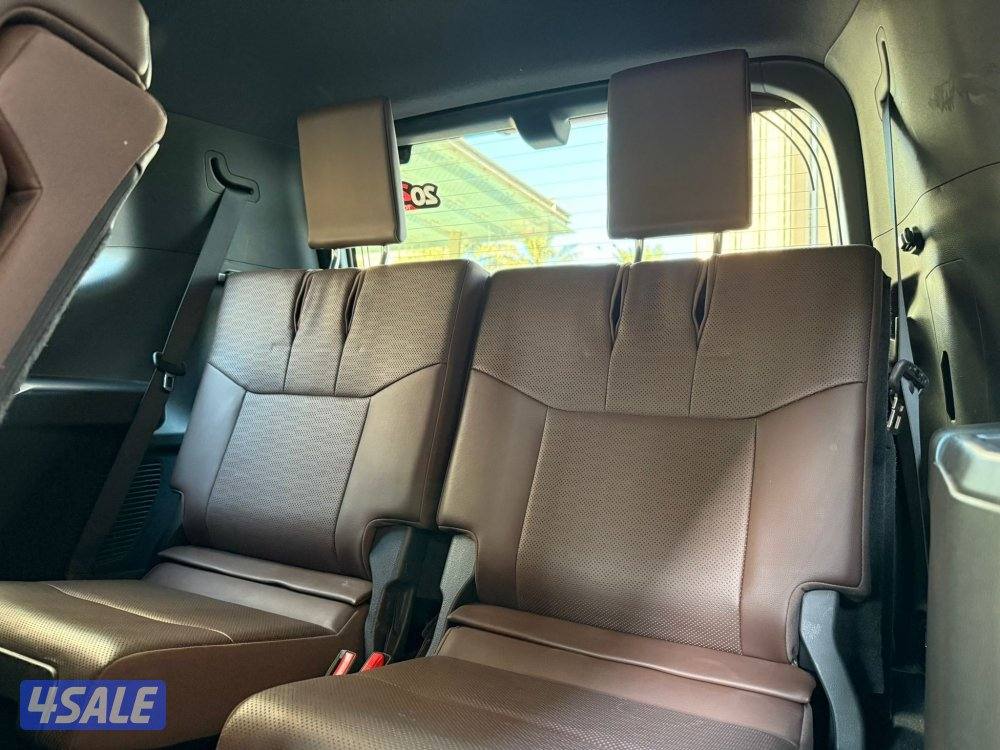 برادوWX FIRST EDITION موديل2024 عداد34الف وارد الساير تحت الكفاله10