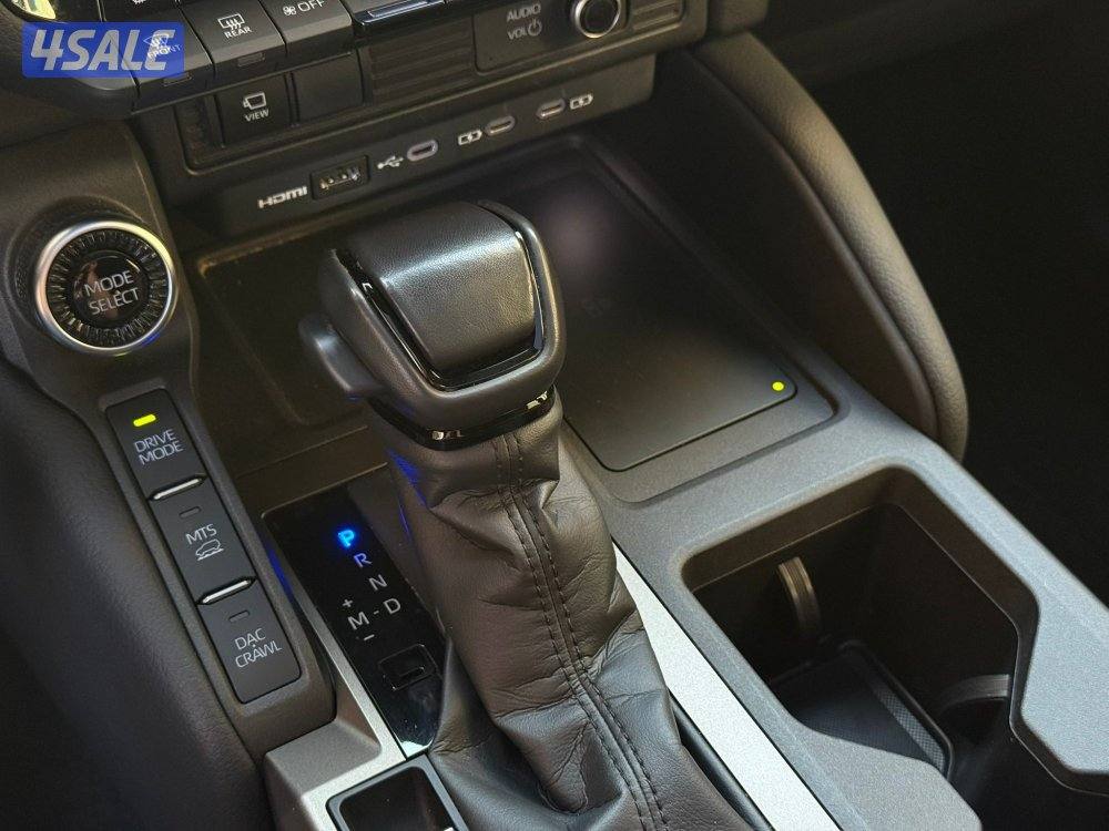 برادوWX FIRST EDITION موديل2024 عداد34الف وارد الساير تحت الكفاله11