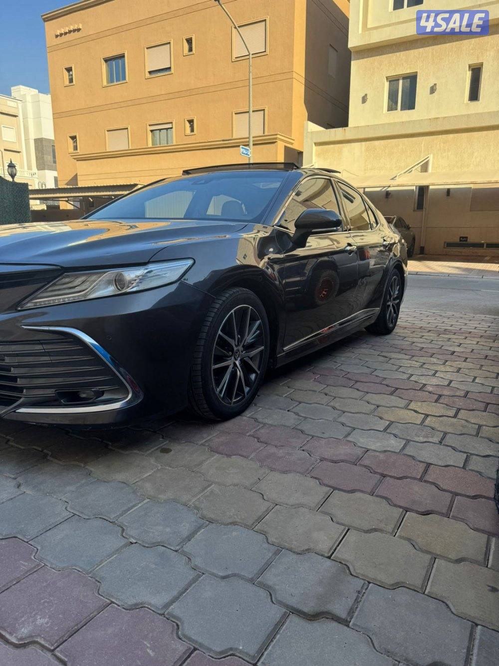 للبيع كامري موديل ٢٠٢١ لمتد الفل4