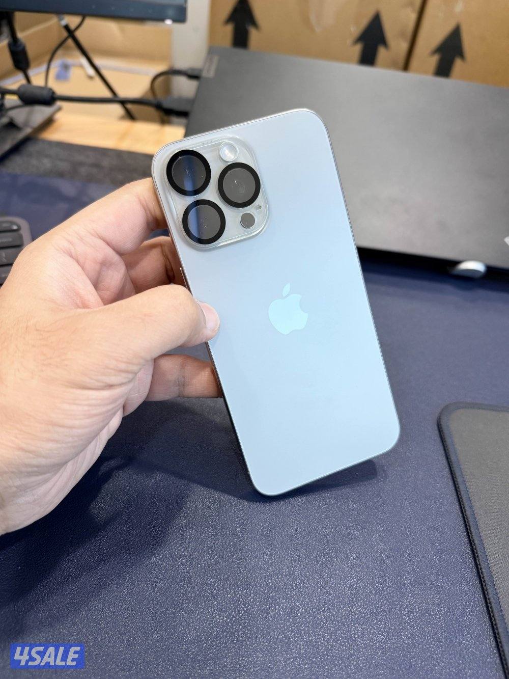 iPhone 15 pro max Natural Titanium 512GB. Battery health 91%. Clean1