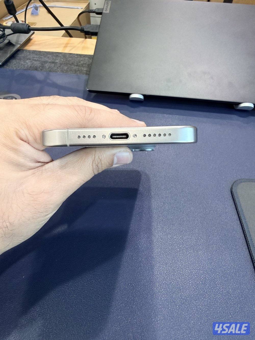 iPhone 15 pro max Natural Titanium 512GB. Battery health 91%. Clean5