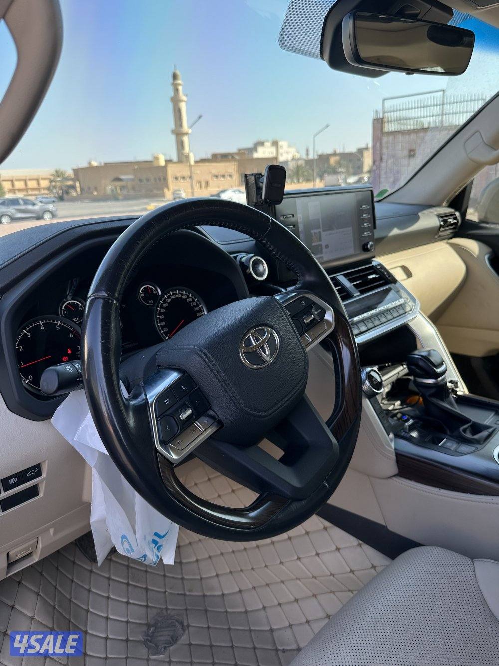 لاندكروز ٢٠٢٢(بدون تيربو) مجدد٢٠٢٤ -تأمين سنتين- حماية فوكس بالكامل1