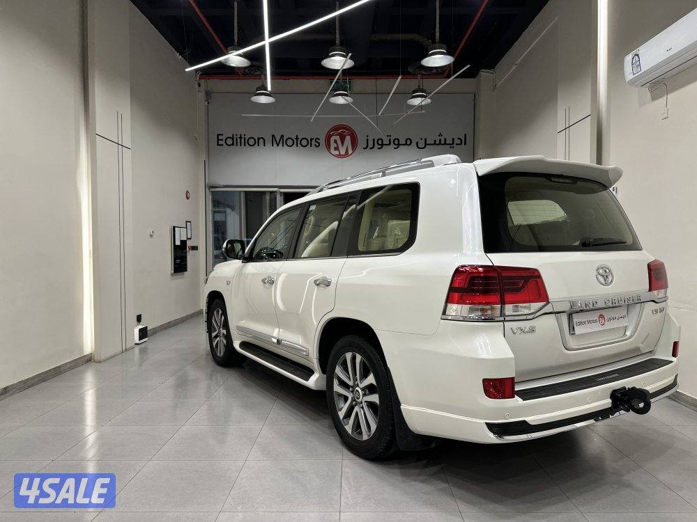 لاندكروزر VXS2