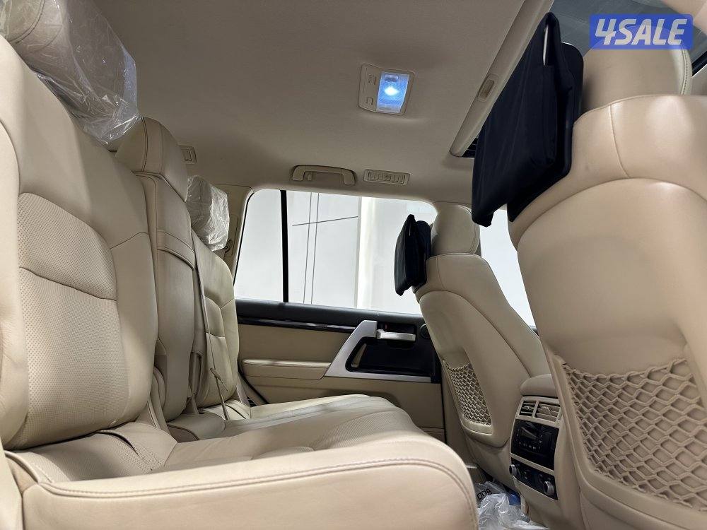 لاندكروزر VXS6