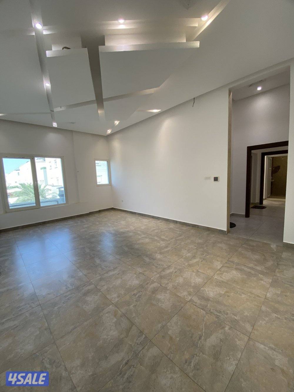 للايجار دور اول راقي بجابر الاحمد ق٥5