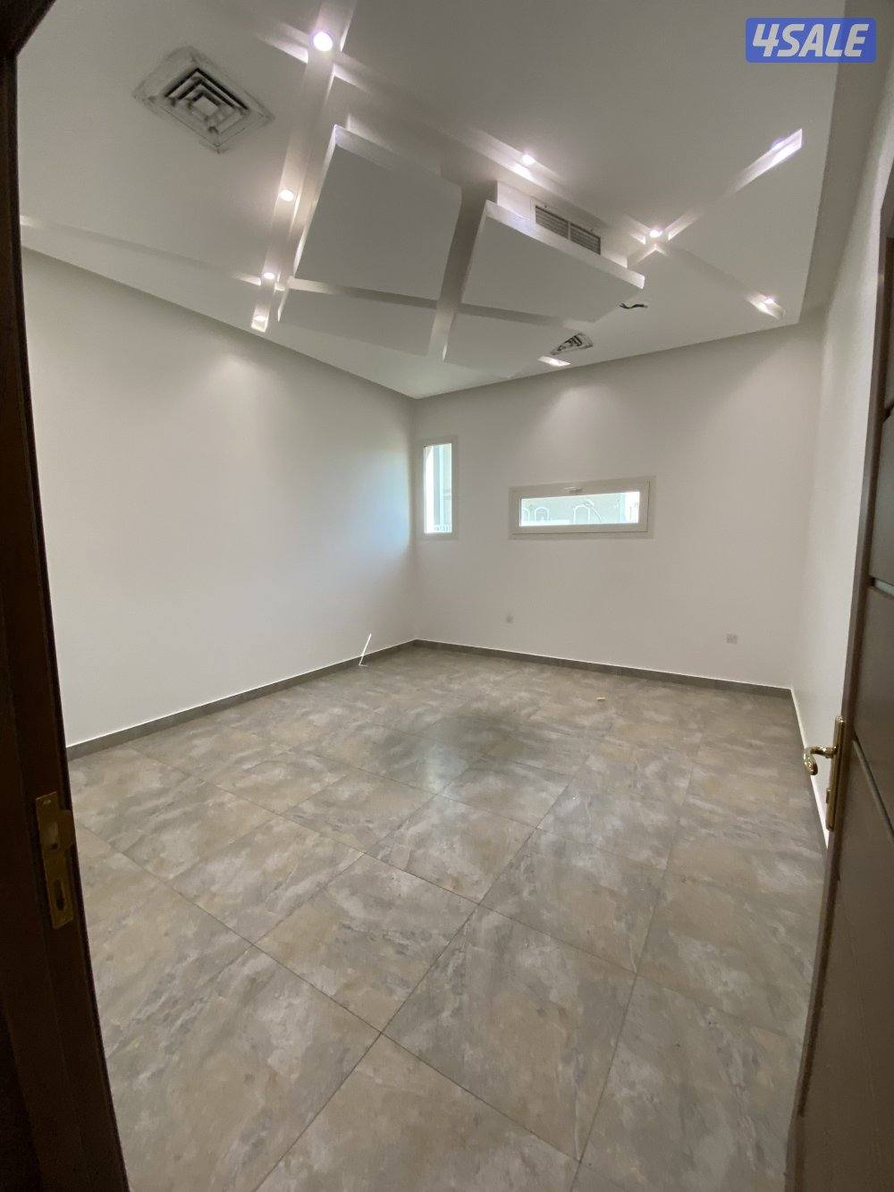 للايجار دور اول راقي بجابر الاحمد ق٥6