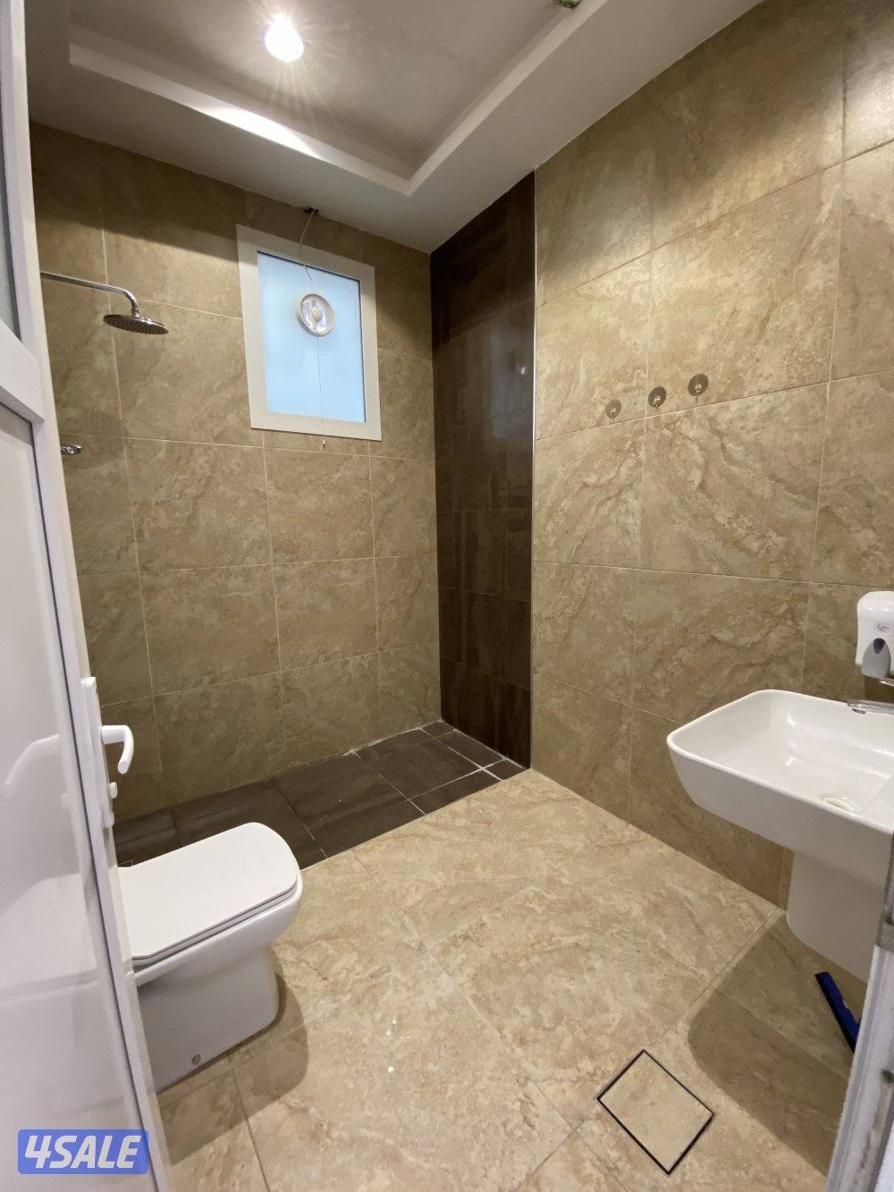 للايجار دور اول راقي بجابر الاحمد ق٥7