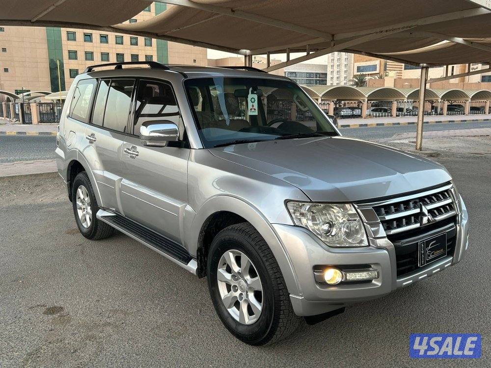 باجيرو فئة GLS الفل / موديل 2019 / شرط الفحص / صبغ الوكالة2