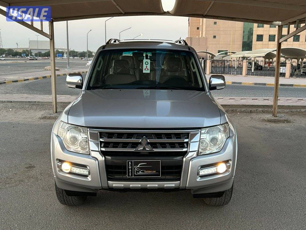 باجيرو فئة GLS الفل / موديل 2019 / شرط الفحص / صبغ الوكالة1