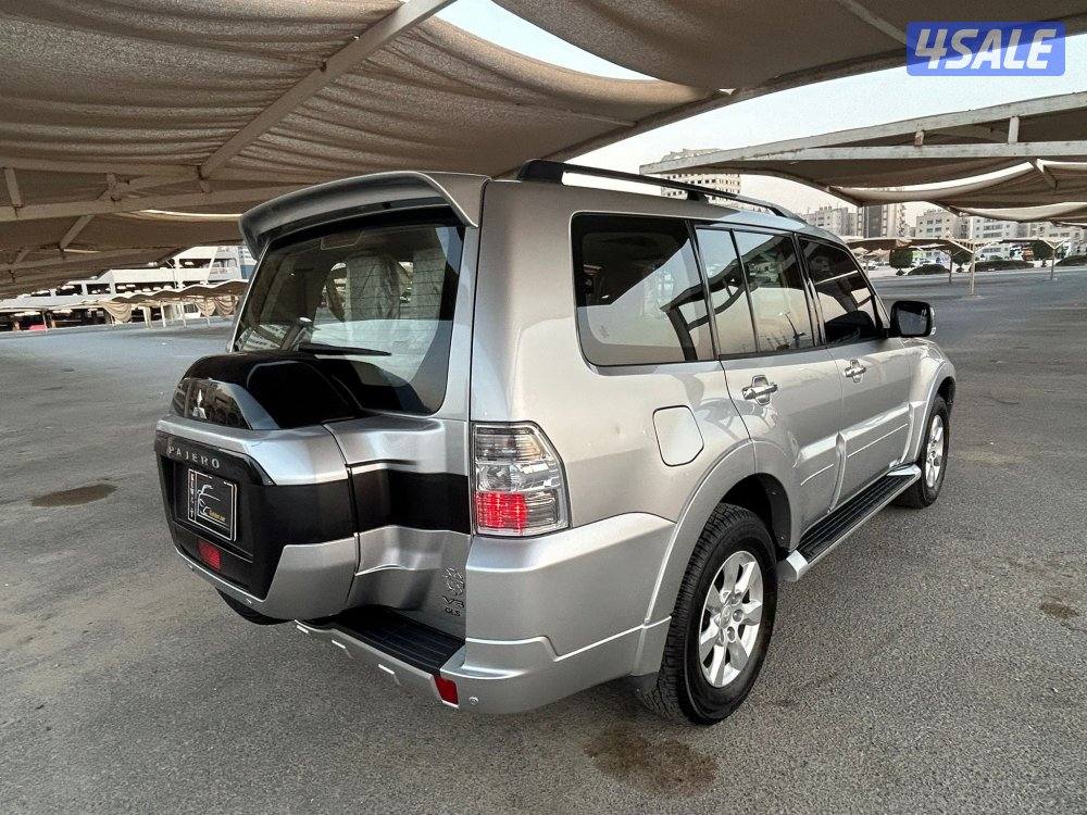 باجيرو فئة GLS الفل / موديل 2019 / شرط الفحص / صبغ الوكالة5