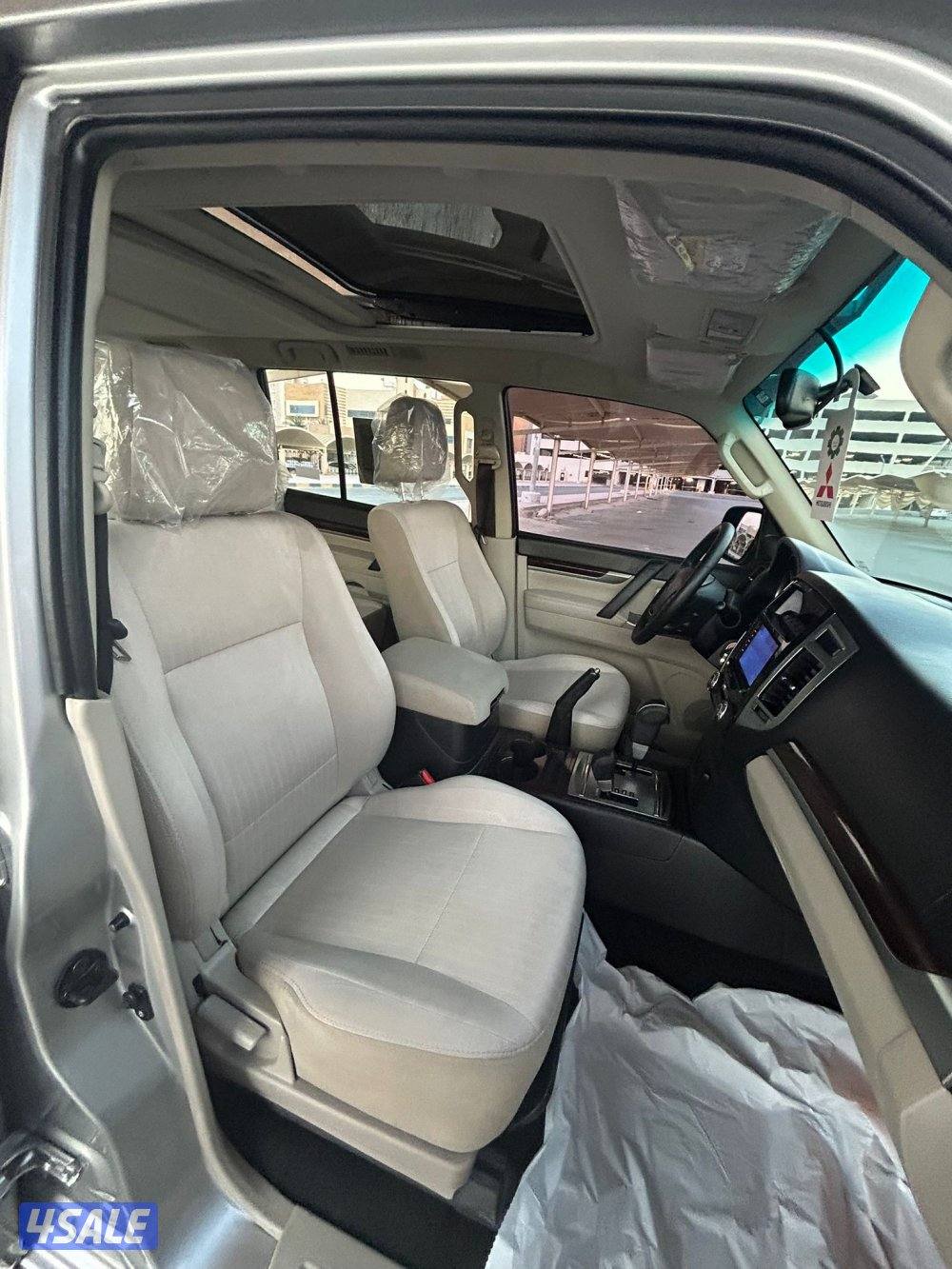 باجيرو فئة GLS الفل / موديل 2019 / شرط الفحص / صبغ الوكالة9