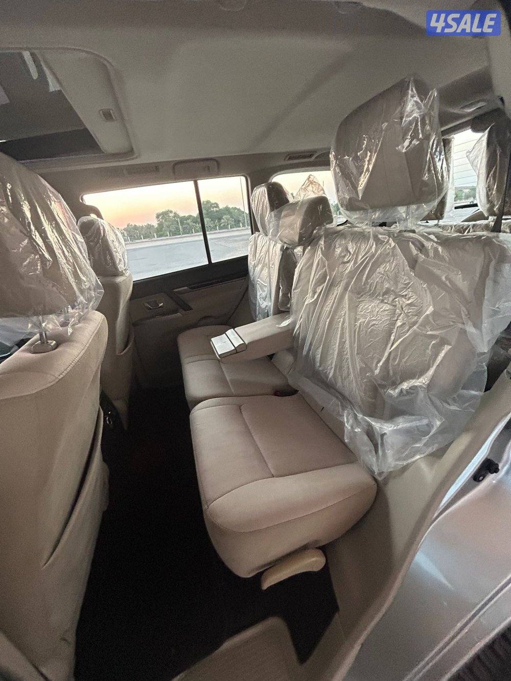 باجيرو فئة GLS الفل / موديل 2019 / شرط الفحص / صبغ الوكالة11