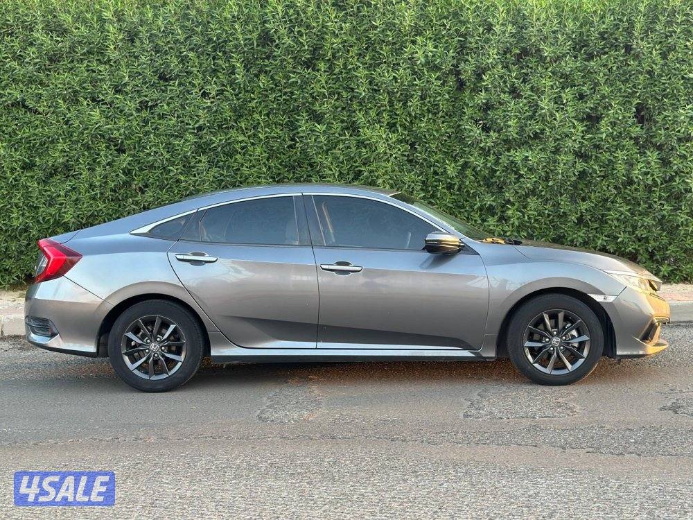 للبيع هوندا سيفيك 20202