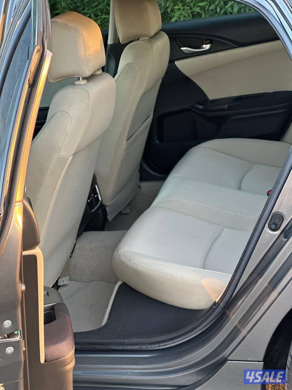 للبيع هوندا سيفيك 20206