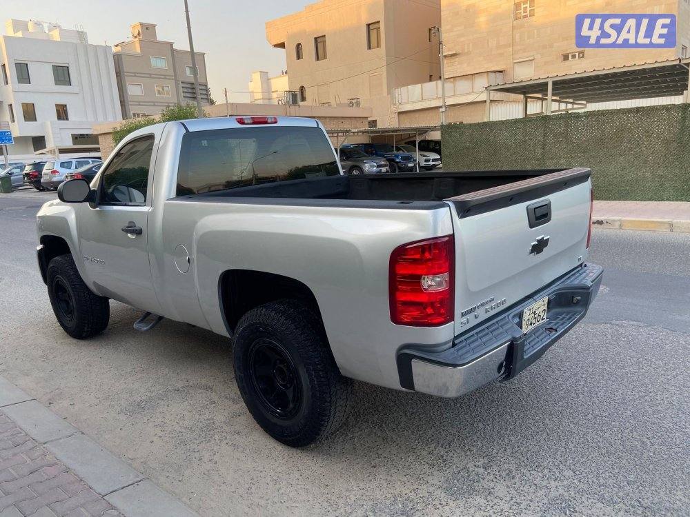 منطقه السره ق1موديل 2012 الغانم نوع LT عداد 229.000  km نظيف2