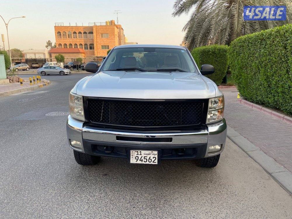 منطقه السره ق1موديل 2012 الغانم نوع LT عداد 229.000  km نظيف3