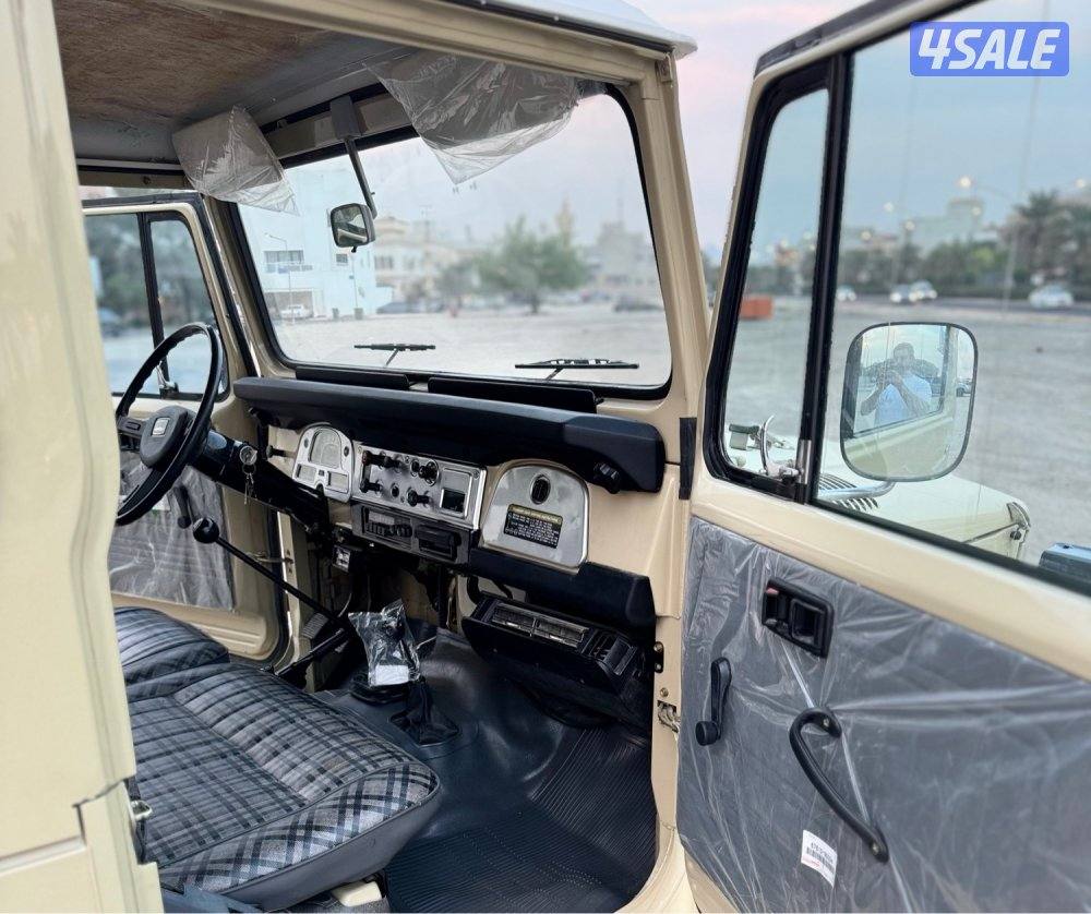 للبيع جيب تويوتا لاندكروزر أف جي ٤٥ موديل ١٩٨٣9