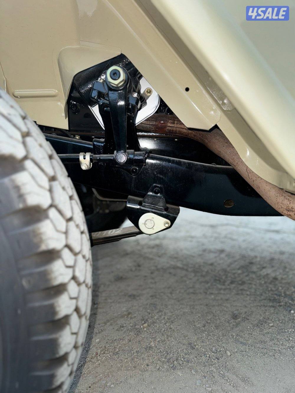 للبيع جيب تويوتا لاندكروزر أف جي ٤٥ موديل ١٩٨٣12