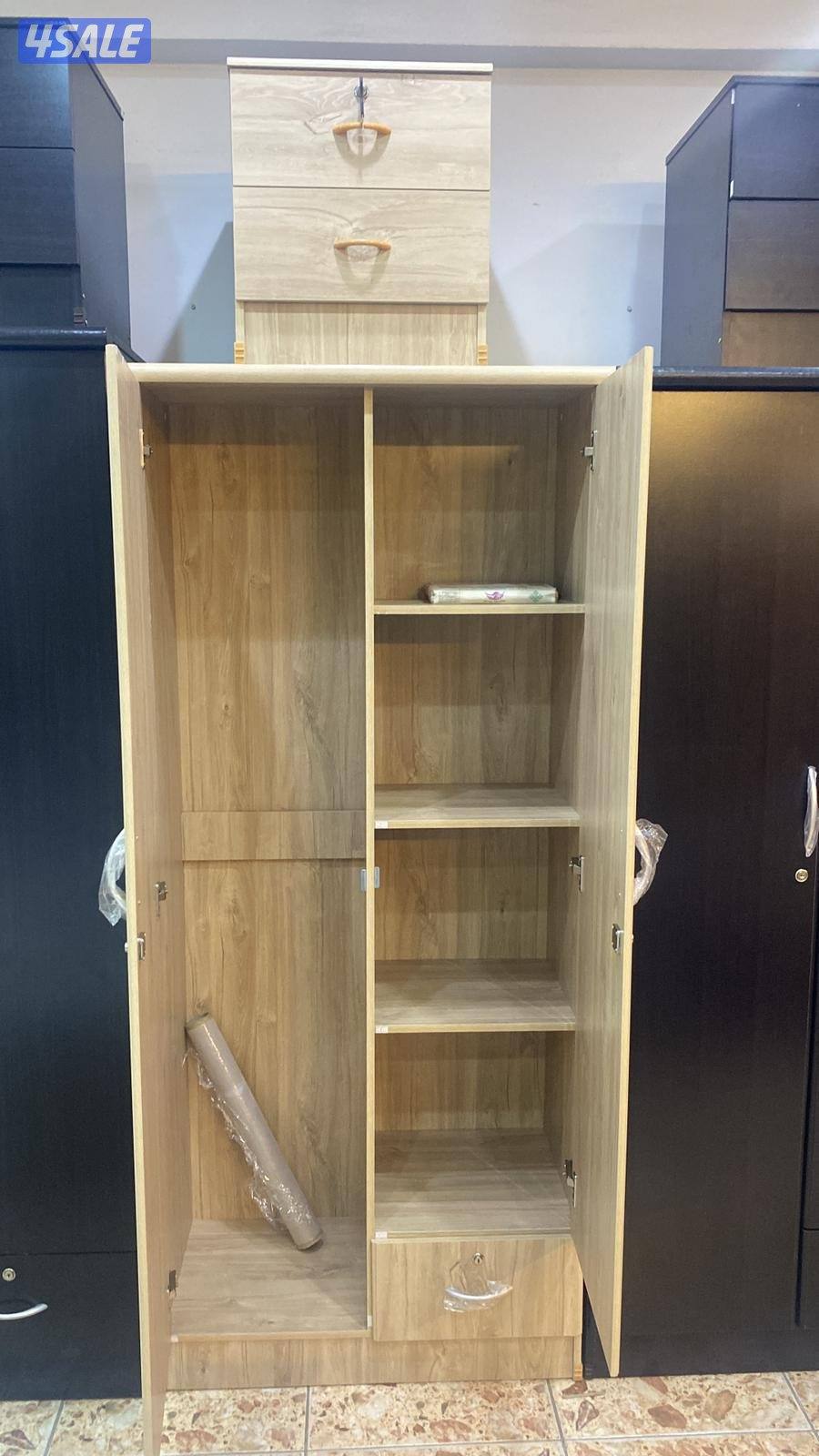 سراير وكبتات جديد ٢ باب ارفف وعلاق ب٤٥ دينار1