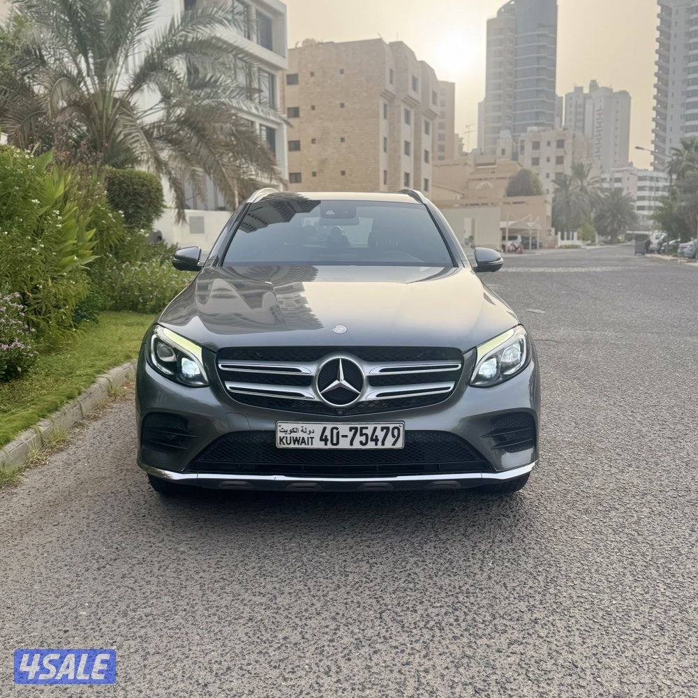 GLC 300 AMG وارد الكويت بحالة الوكالة13