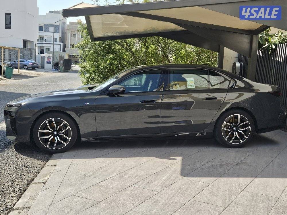 735 وارد الوكاله كامل المواصفات مع كفالة الوكاله وحماية4