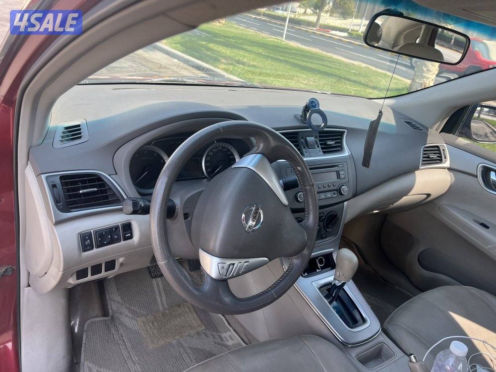 للبيع نيسان سينترا 2013 بحالة جيدة ماشي 162 الف كيلو5