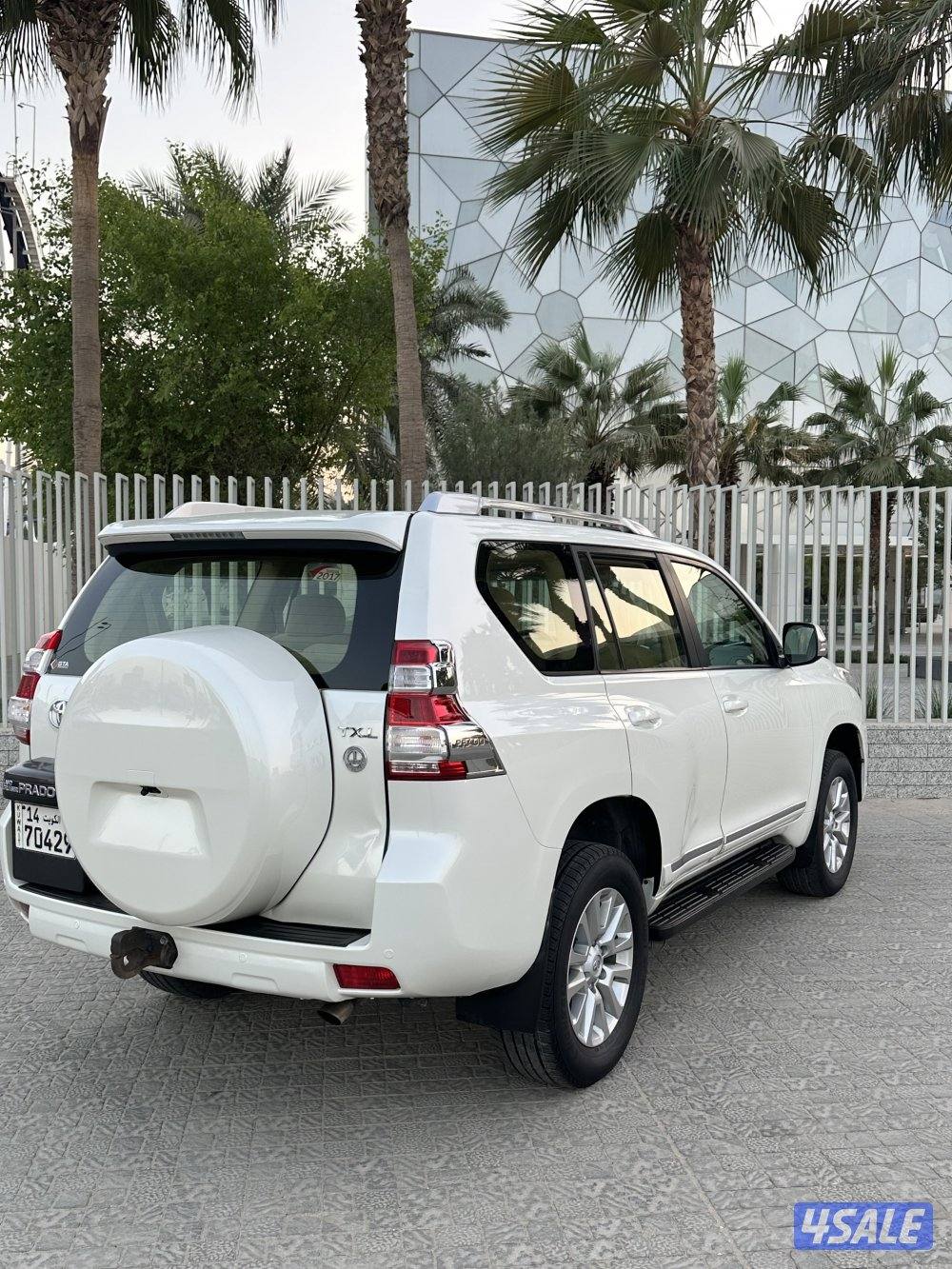 تويوتا برادو TXL موديل 2017- صبغ الوكالة.. فتحة2