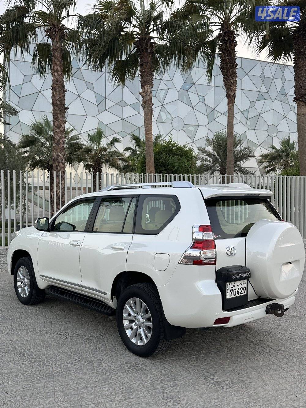 تويوتا برادو TXL موديل 2017- صبغ الوكالة.. فتحة5