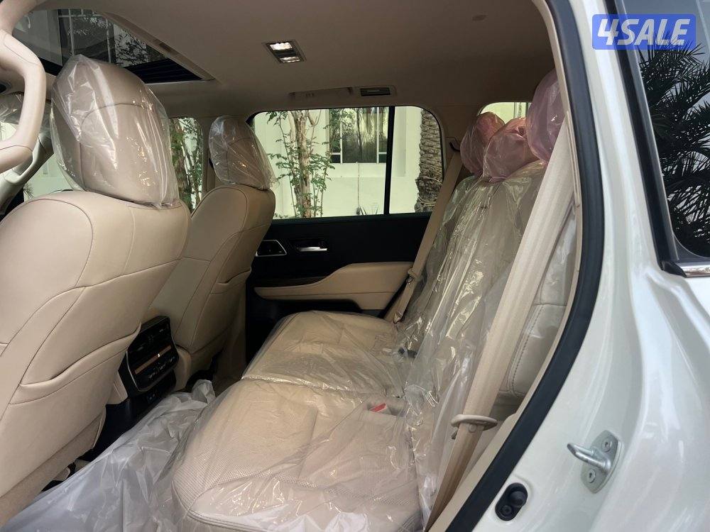 لاندكروز موديل ٢٠٢٢ماشي ٦٢ الف VX بحاله نظيفه بصمه شاشه ثلاجه6