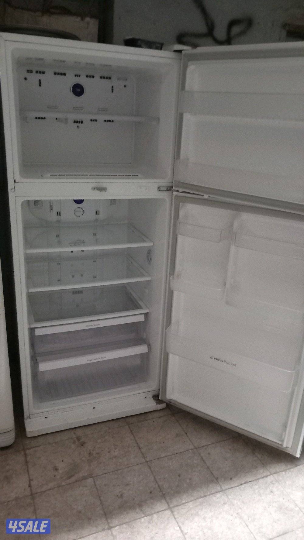 للبيع ثلاجه سامسونج 18 قدم بحاله جيدة جدًا مع الكفاله التواصيل3