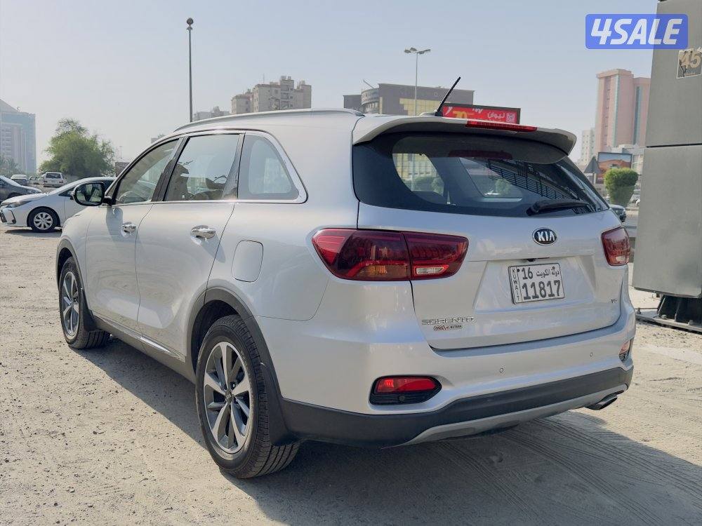 كيا سرينتو2