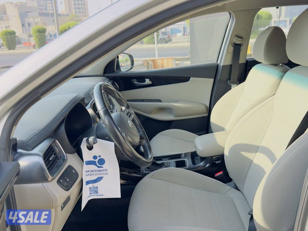 كيا سرينتو6