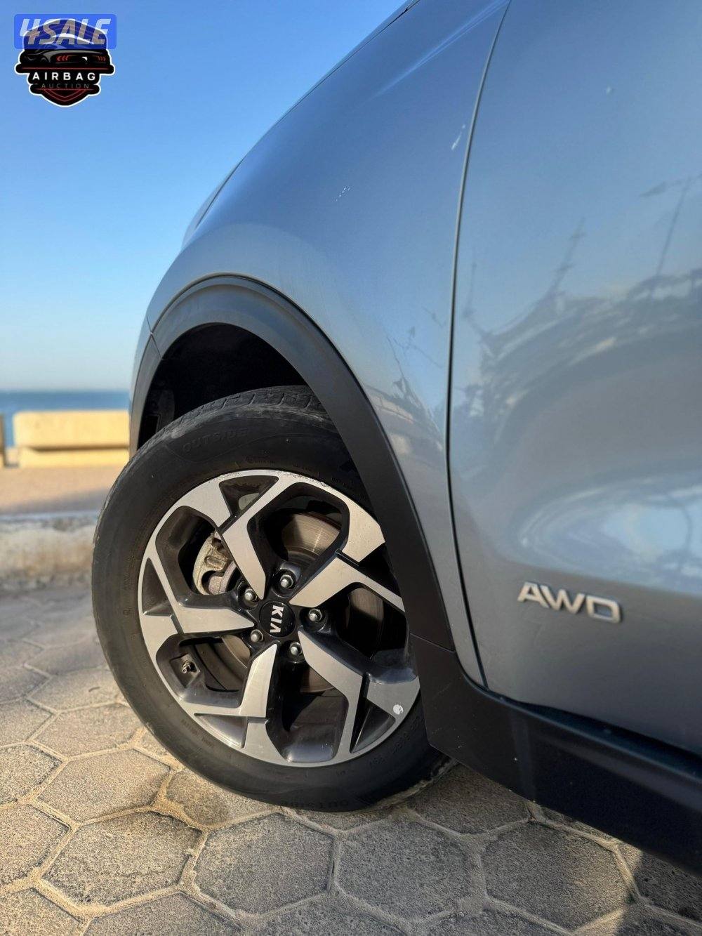 للبيع كيا سبورتاج موديل 2021
4 سلندر 
ماكينه 2400cc
عداد 127 الف2