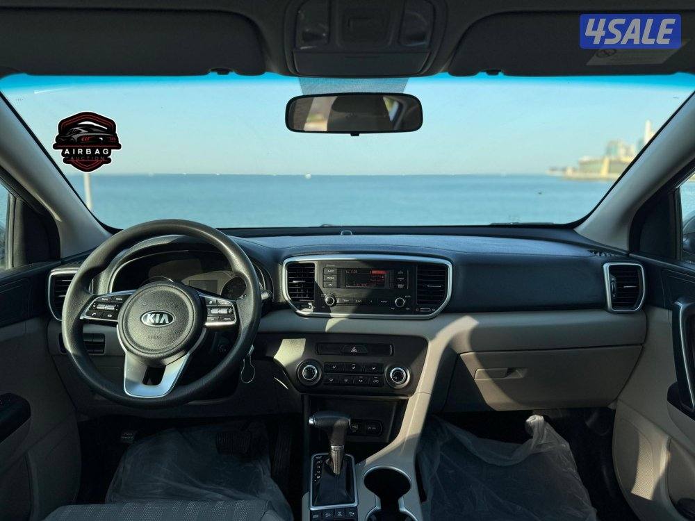 للبيع كيا سبورتاج موديل 2021
4 سلندر 
ماكينه 2400cc
عداد 127 الف8