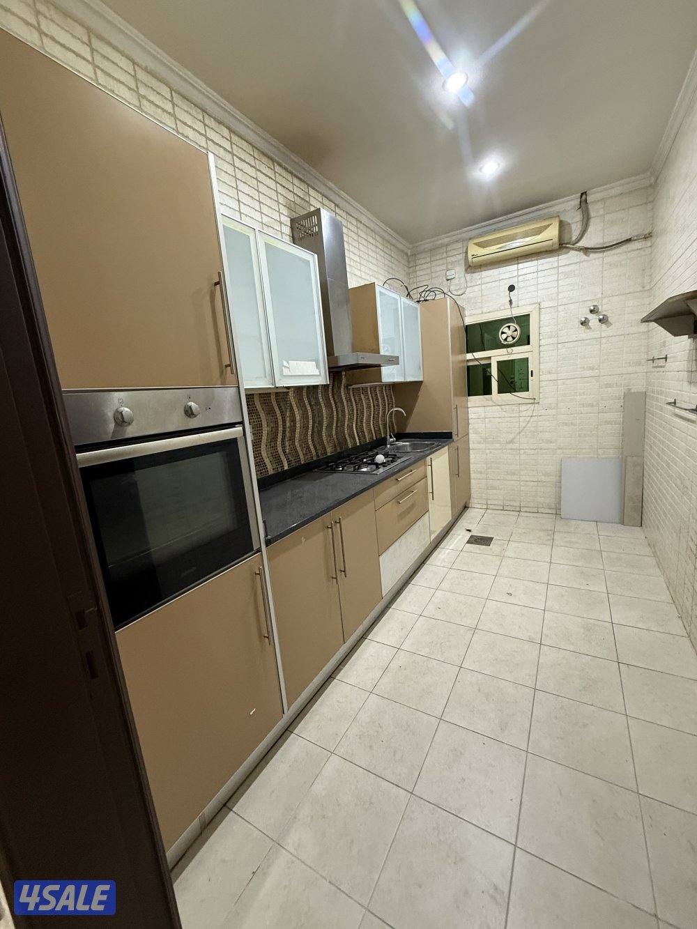 للايجار  شقة1