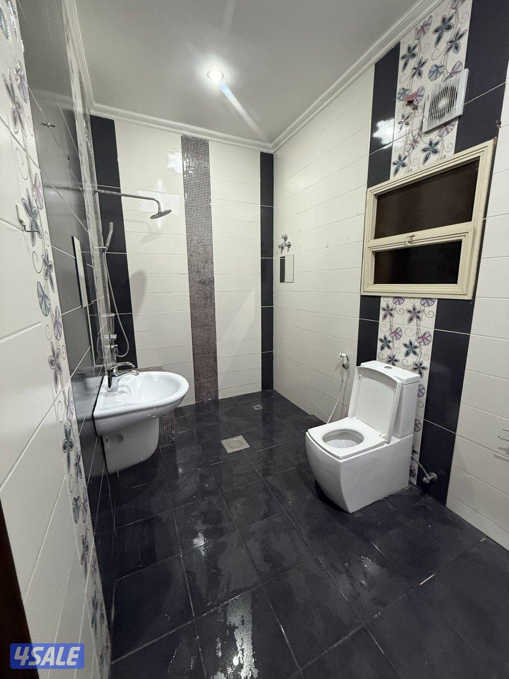 للايجار  شقة2