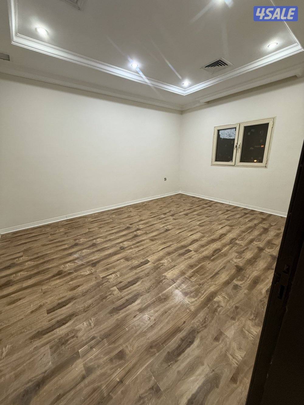 للايجار  شقة4