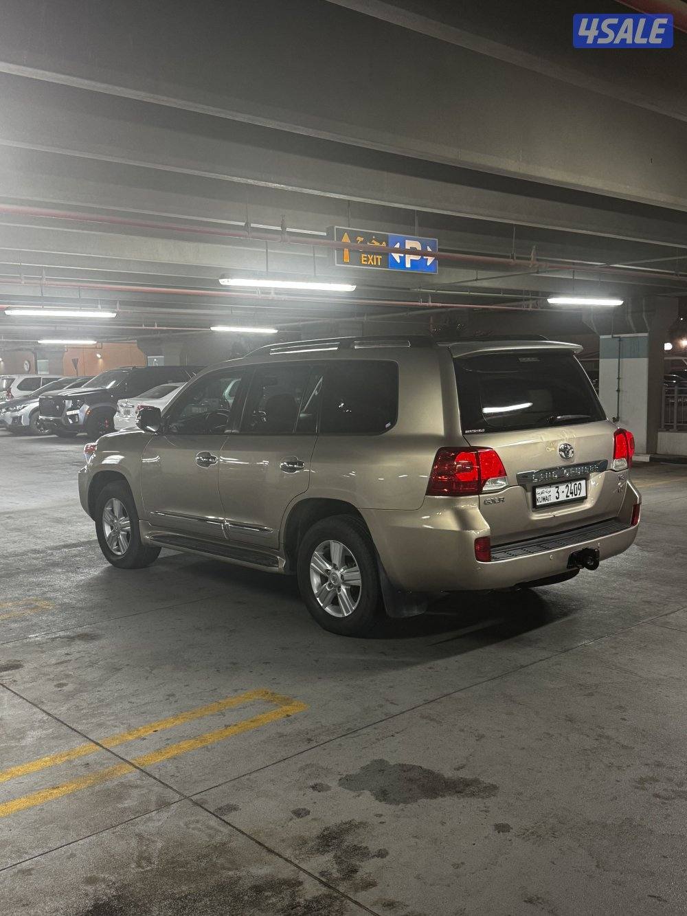 لاندكروزر 20142