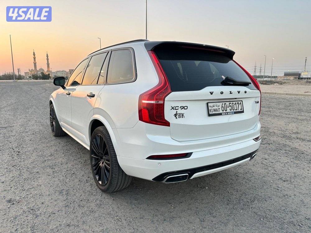 جيب فولفو XC90 موديل ٢٠٢١ بحالة فائقة النظافة3