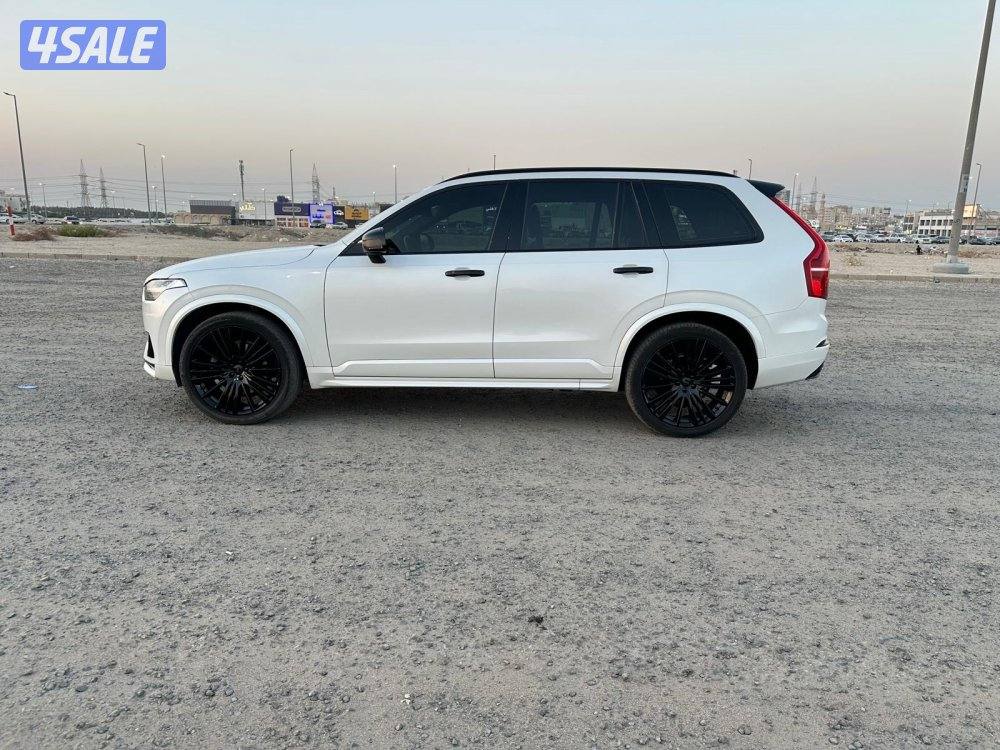 جيب فولفو XC90 موديل ٢٠٢١ بحالة فائقة النظافة4