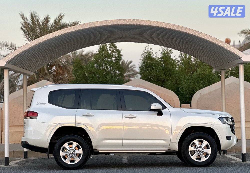 معرض القمة🚩3